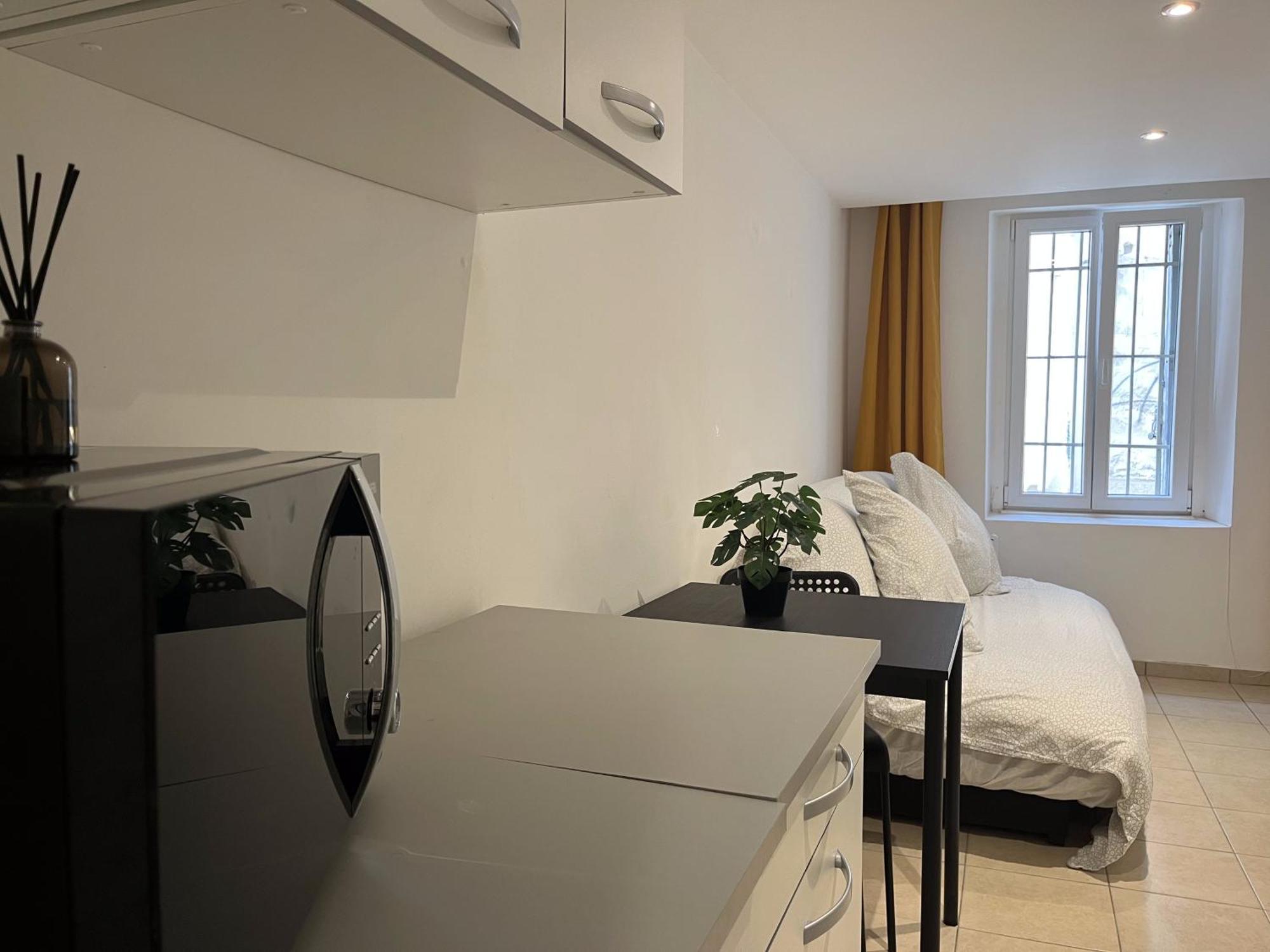 Studio Equipe Confort Proche De Toutes Commodites La Seyne-sur-Mer Exteriör bild